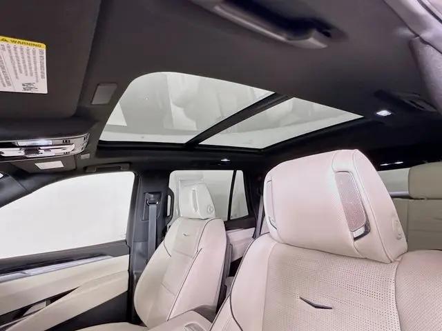 2025 Cadillac Escalade Sport
