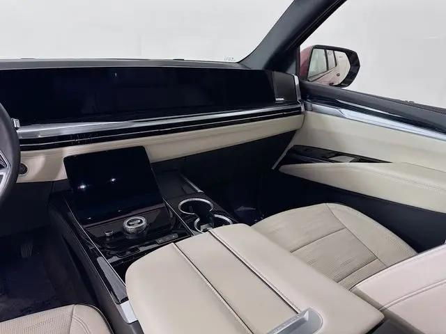 2025 Cadillac Escalade Sport
