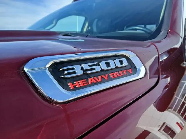 2022 Ram 3500 Laramie Crew Cab 4x4 8' Box