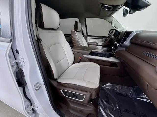 2025 Ram 1500 Laramie Crew Cab 4x4 5'7" Box