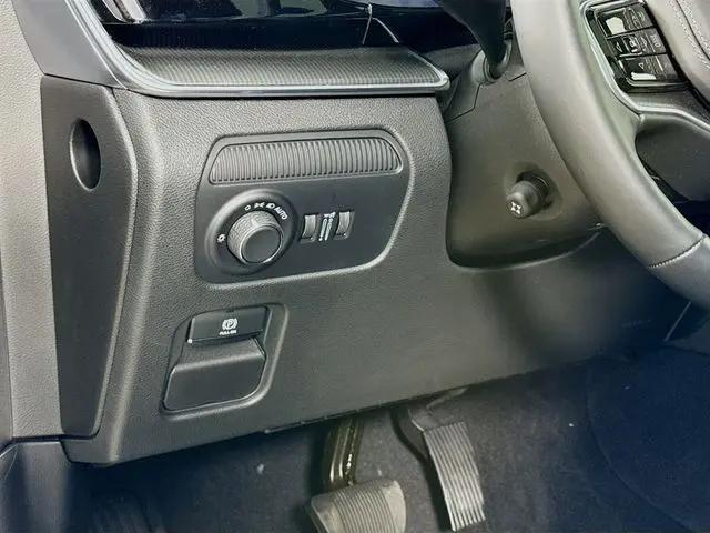 2026 Jeep Grand Wagoneer Summit Obsidian 4x4