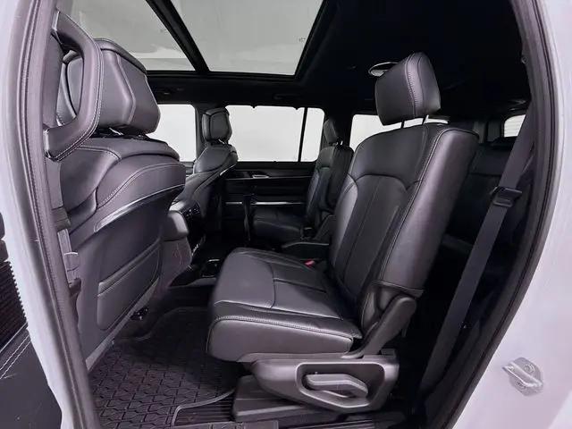2026 Jeep Grand Wagoneer Summit Obsidian 4x4