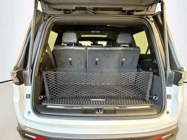 2026 Jeep Grand Wagoneer Summit Obsidian 4x4