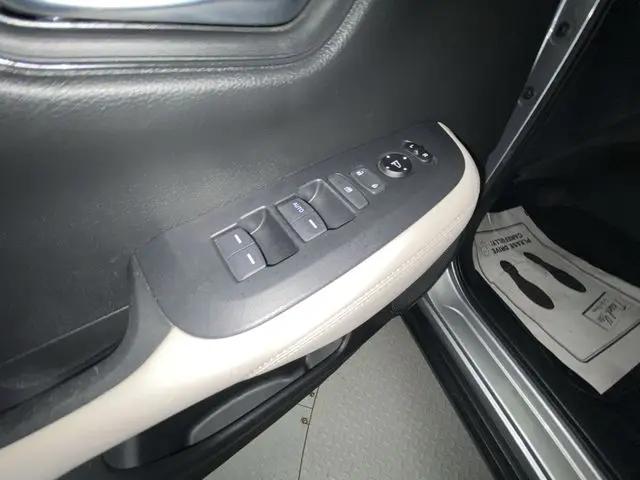 2023 Honda HR-V 2WD LX