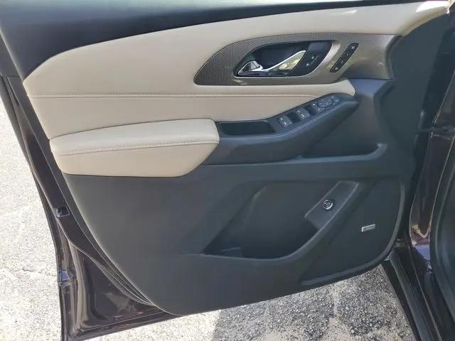 2023 Chevrolet Traverse FWD Premier