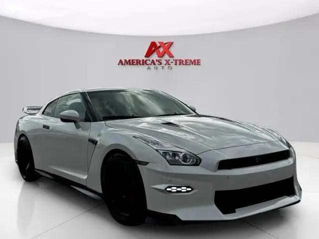 2024 Nissan GT-R T-spec Dual-clutch 6-Speed Transmission