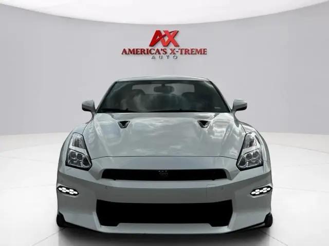2024 Nissan GT-R T-spec Dual-clutch 6-Speed Transmission