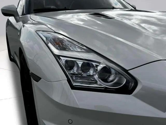 2024 Nissan GT-R T-spec Dual-clutch 6-Speed Transmission