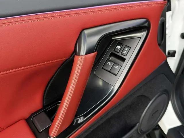 2024 Nissan GT-R T-spec Dual-clutch 6-Speed Transmission