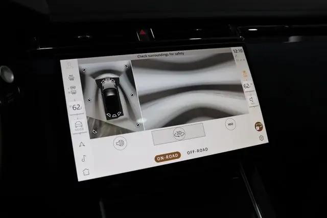 2026 Land Rover Range Rover Velar P250 Dynamic SE