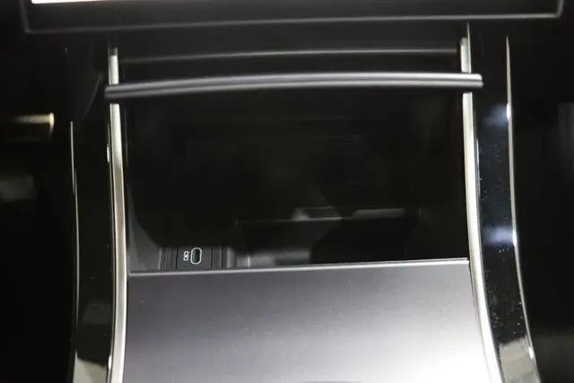 2026 Land Rover Range Rover Velar P250 Dynamic SE