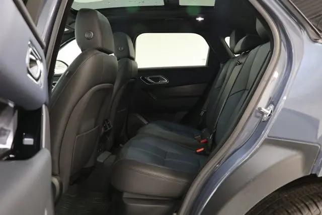 2026 Land Rover Range Rover Velar P250 Dynamic SE