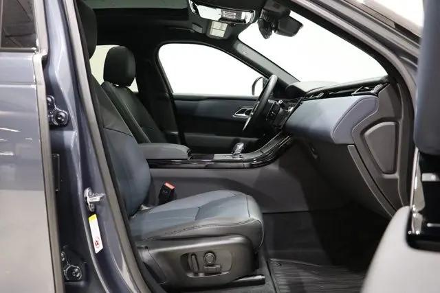 2026 Land Rover Range Rover Velar P250 Dynamic SE