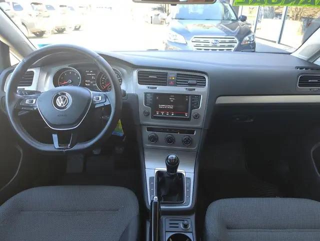 2016 Volkswagen Golf SportWagen TSI S 4-Door