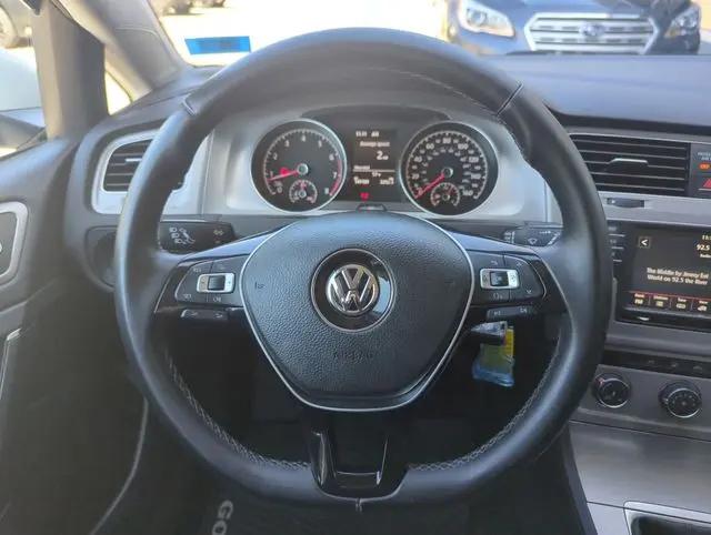 2016 Volkswagen Golf SportWagen TSI S 4-Door