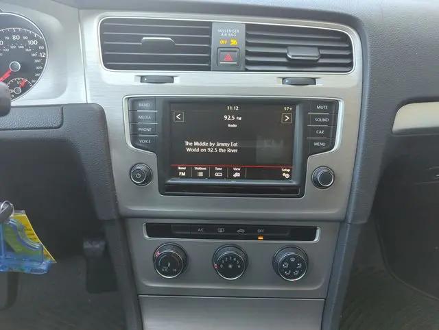 2016 Volkswagen Golf SportWagen TSI S 4-Door