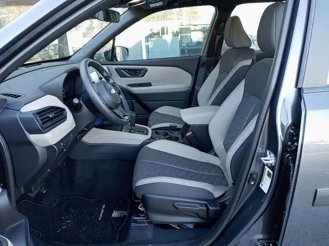 2025 Subaru Forester Base