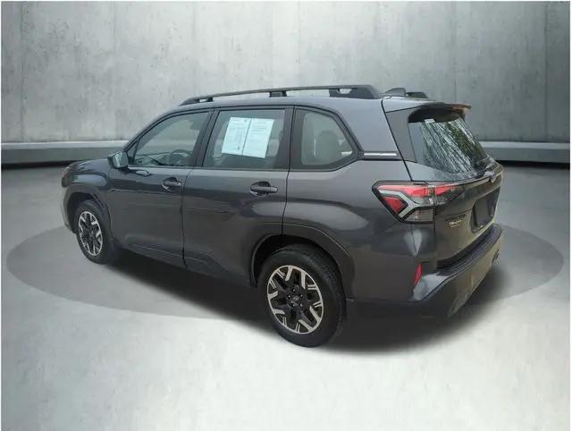 2025 Subaru Forester Base