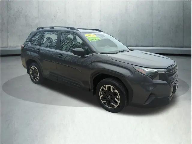 2025 Subaru Forester Base