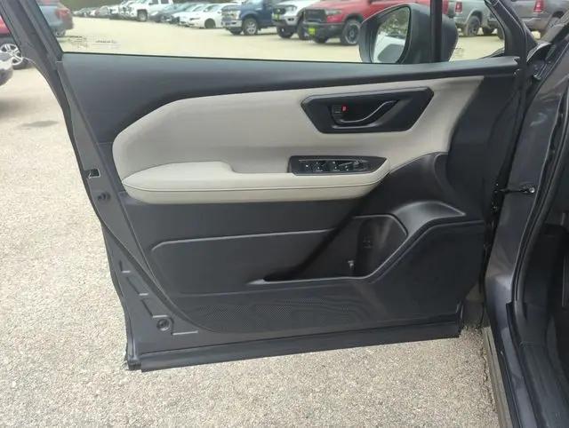 2025 Subaru Forester Base