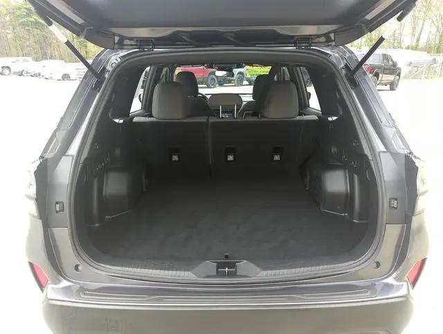 2025 Subaru Forester Base