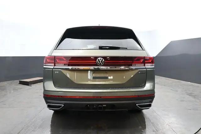 2026 Volkswagen Atlas SE with Technology