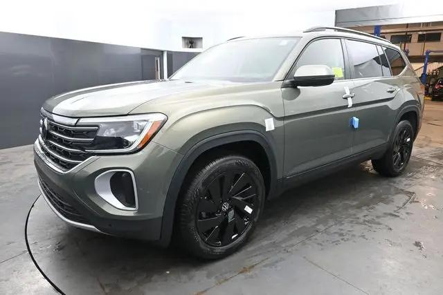 2026 Volkswagen Atlas SE with Technology