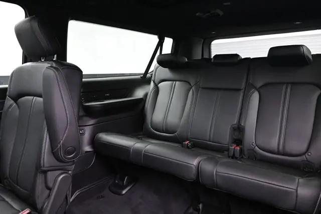 2026 Jeep Grand Wagoneer L 4x4