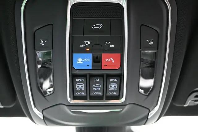 2026 Jeep Grand Wagoneer L 4x4