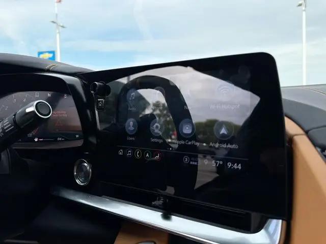2023 Chevrolet Corvette Stingray RWD Convertible 2LT