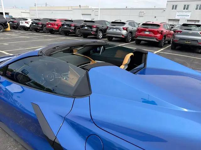 2023 Chevrolet Corvette Stingray RWD Convertible 2LT