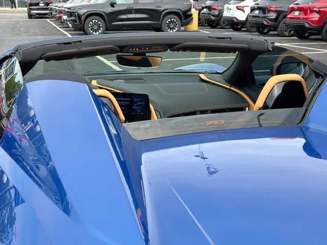 2023 Chevrolet Corvette Stingray RWD Convertible 2LT