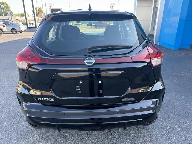 2024 Nissan Kicks S Xtronic CVT