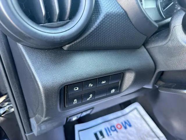 2024 Nissan Kicks S Xtronic CVT