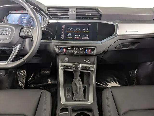 2020 Audi Q3 Premium 45 TFSI S line quattro Tiptronic