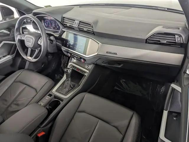 2020 Audi Q3 Premium 45 TFSI S line quattro Tiptronic