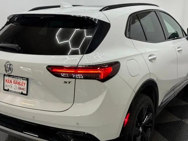 2023 Buick Envision Essence AWD