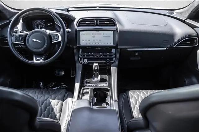 2020 Jaguar F-PACE SVR P550 AWD Automatic