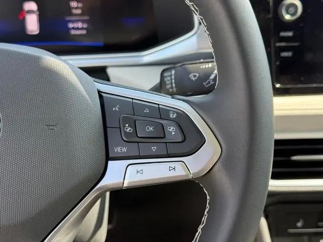 2026 Volkswagen Taos SE