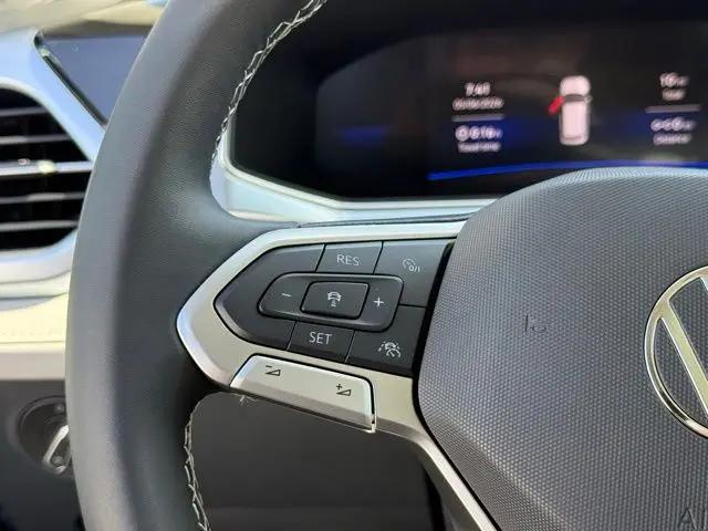 2026 Volkswagen Taos SE