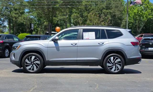 2025 Volkswagen Atlas 2.0T SE w/Technology