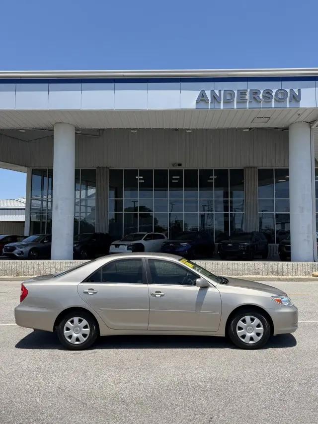 2004 Toyota Camry LE