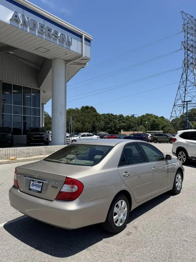 2004 Toyota Camry LE