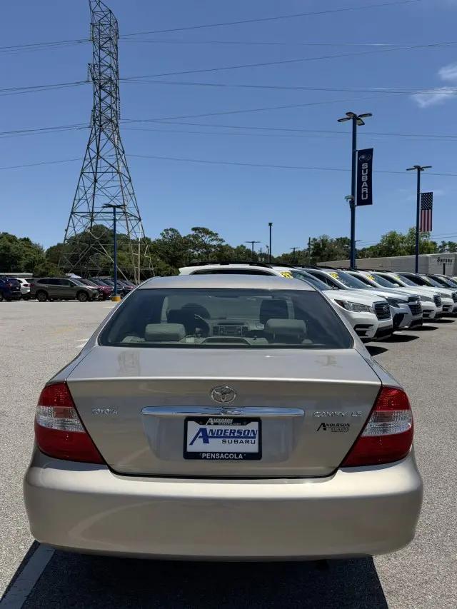 2004 Toyota Camry LE