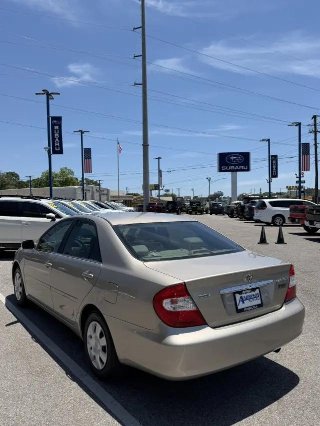2004 Toyota Camry LE