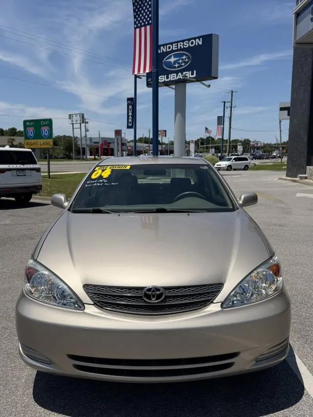 2004 Toyota Camry LE