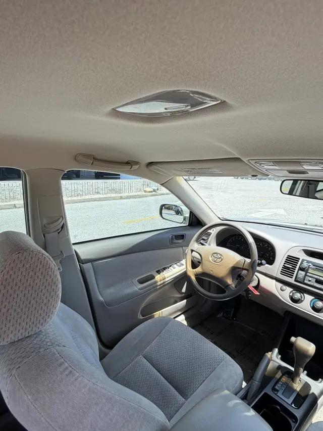 2004 Toyota Camry LE