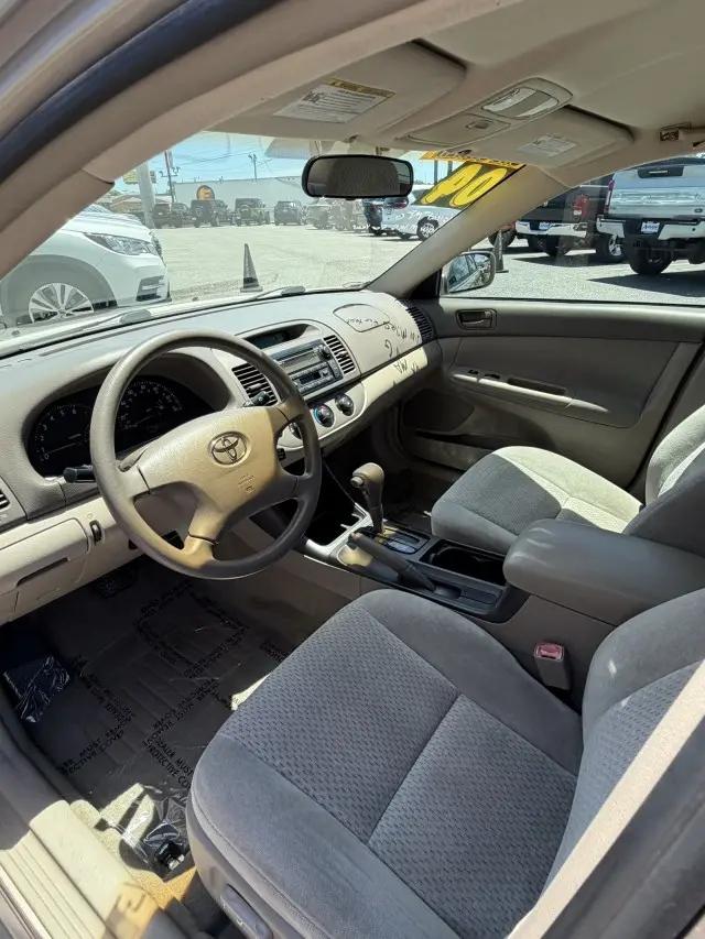 2004 Toyota Camry LE