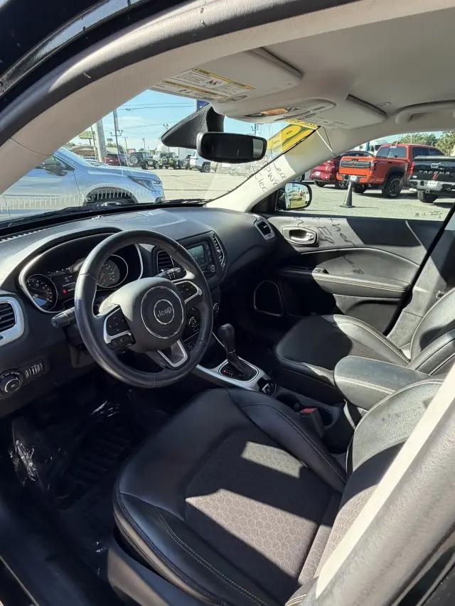 2018 Jeep Compass Latitude FWD