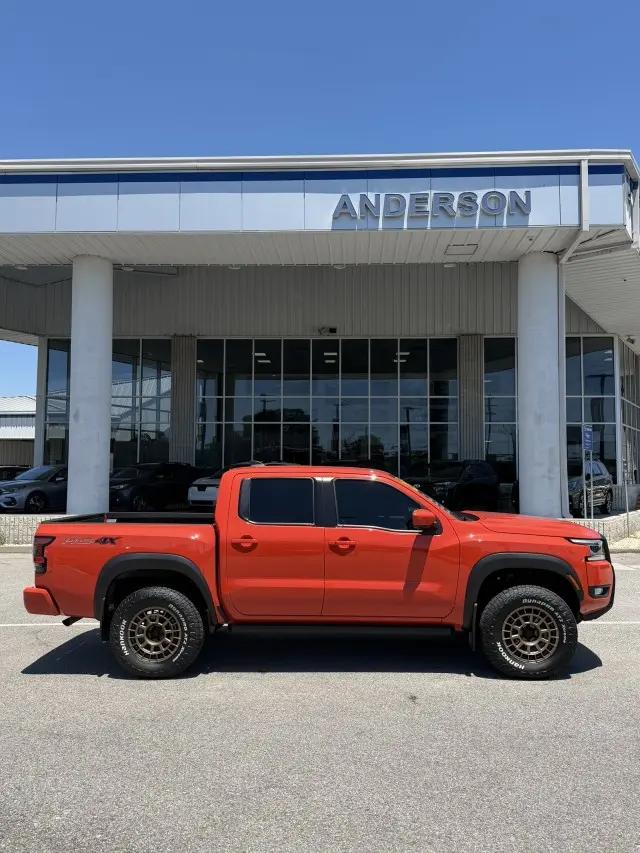 2025 Nissan Frontier Crew Cab PRO-4X 4x4